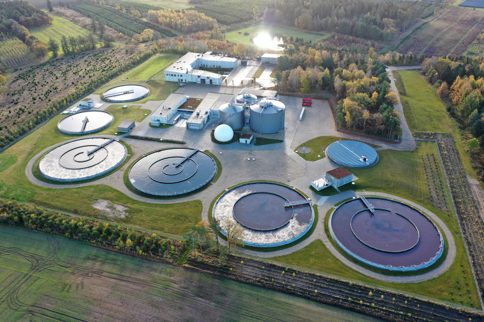 Luftfoto af Ren Forsyning Mariagerfjord. Foto: Dronedata.dk