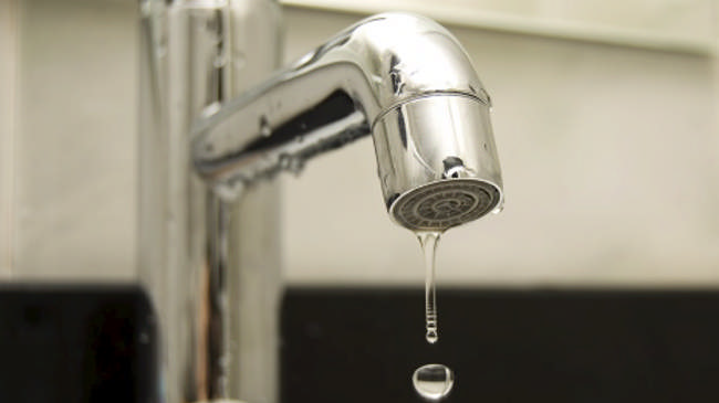 Dryppende vandhane. Foto: Colourbox.